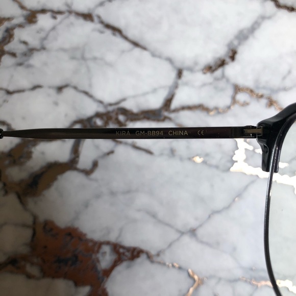 Never worn Diff reading glasses - Picture 6 of 6